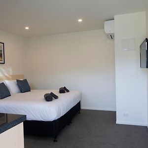 Studio mit Kingsize-Bett für Gäste mit Behinderungen